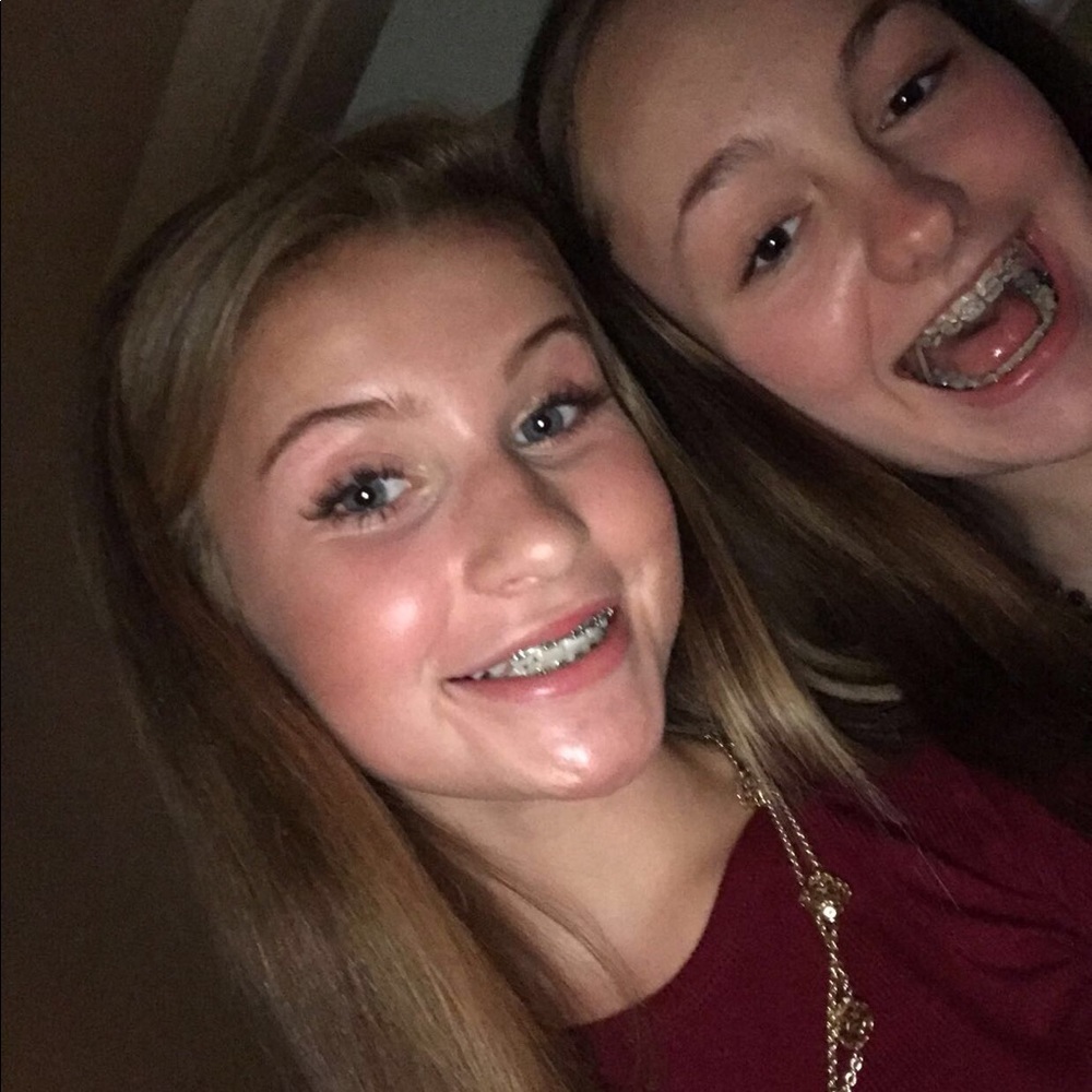 Meet your Posher, Olivia